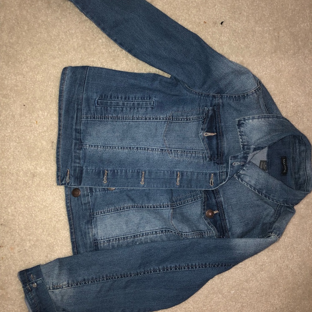JEAN JACKET! EXCELLENT CONDITION